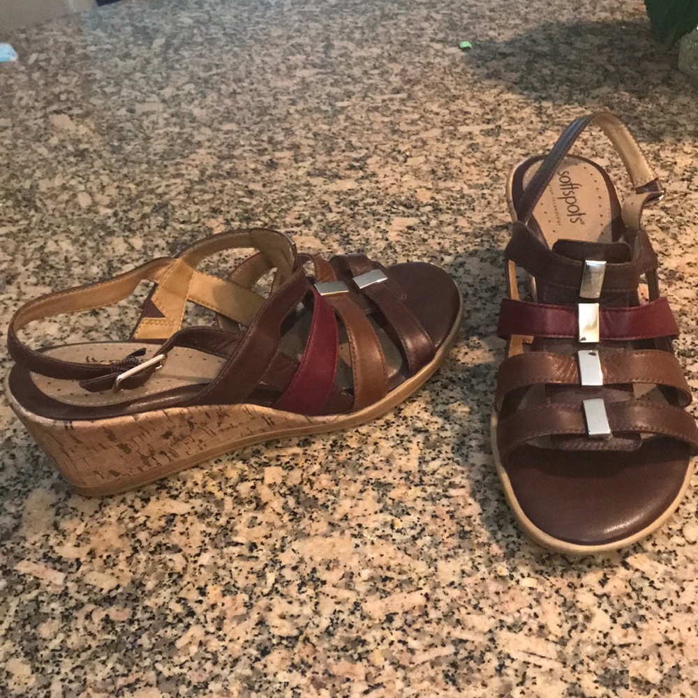 Softspots  wedge sandal